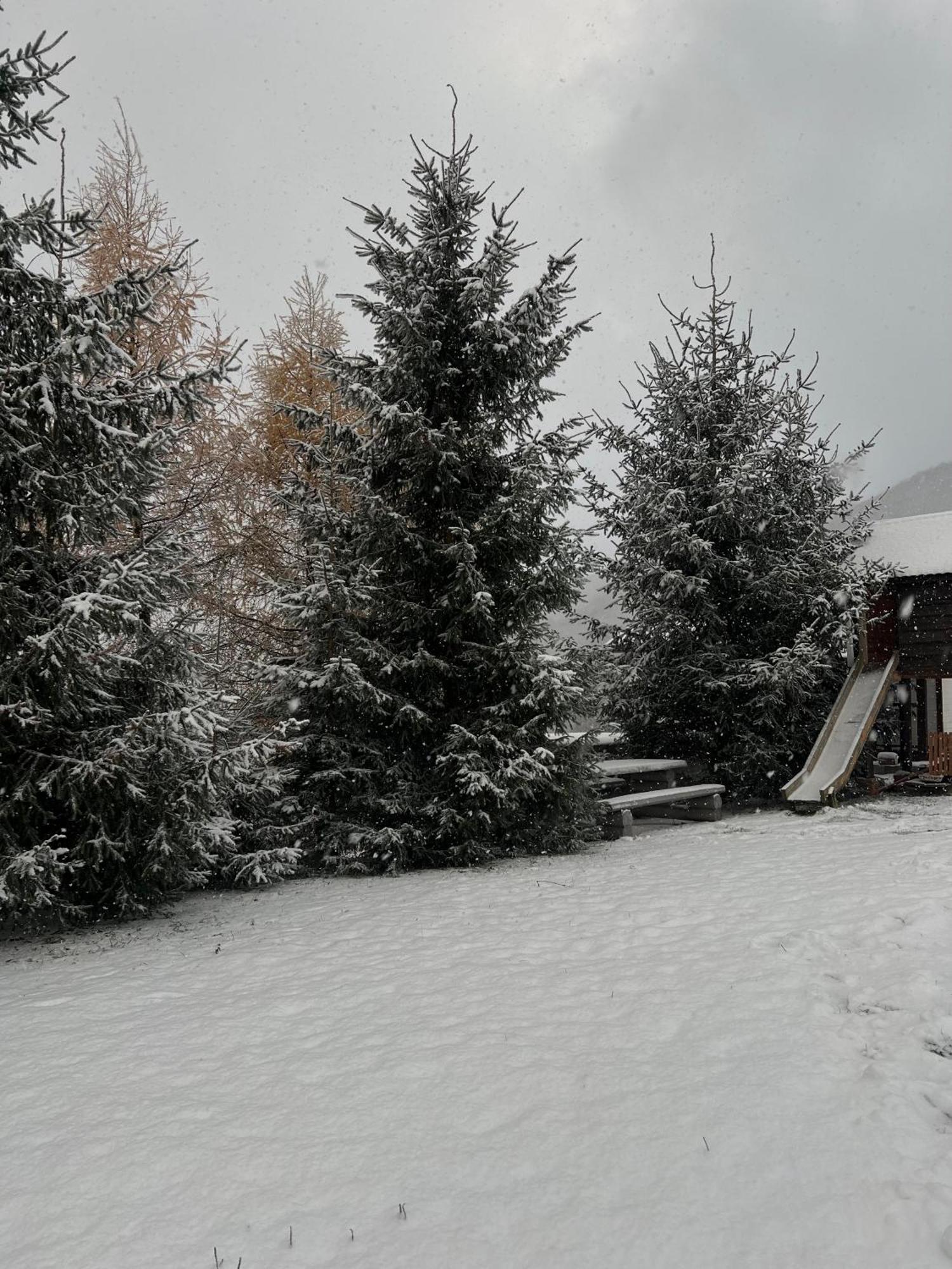 Готельно-Ресторанний Комплекс Кичера Volovets Exterior photo