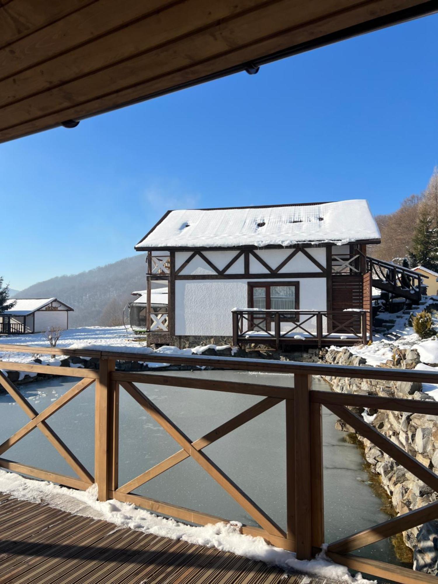 Готельно-Ресторанний Комплекс Кичера Volovets Exterior photo
